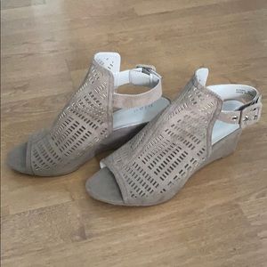 Via Bleu wedge sandals